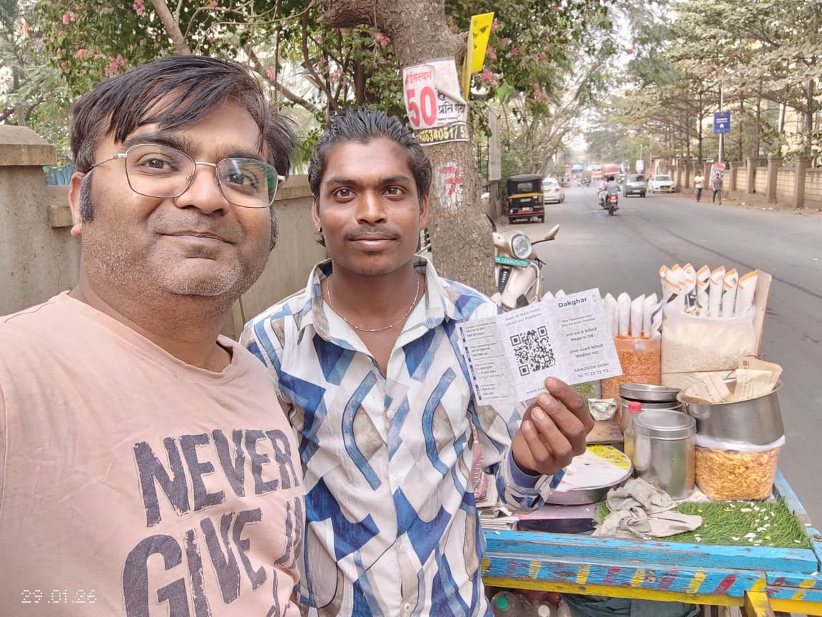 Jhalmuri seller with cart